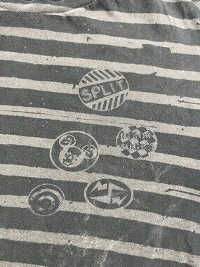 Split Striped Graphic T-Shirt Black Gray Crew Neck